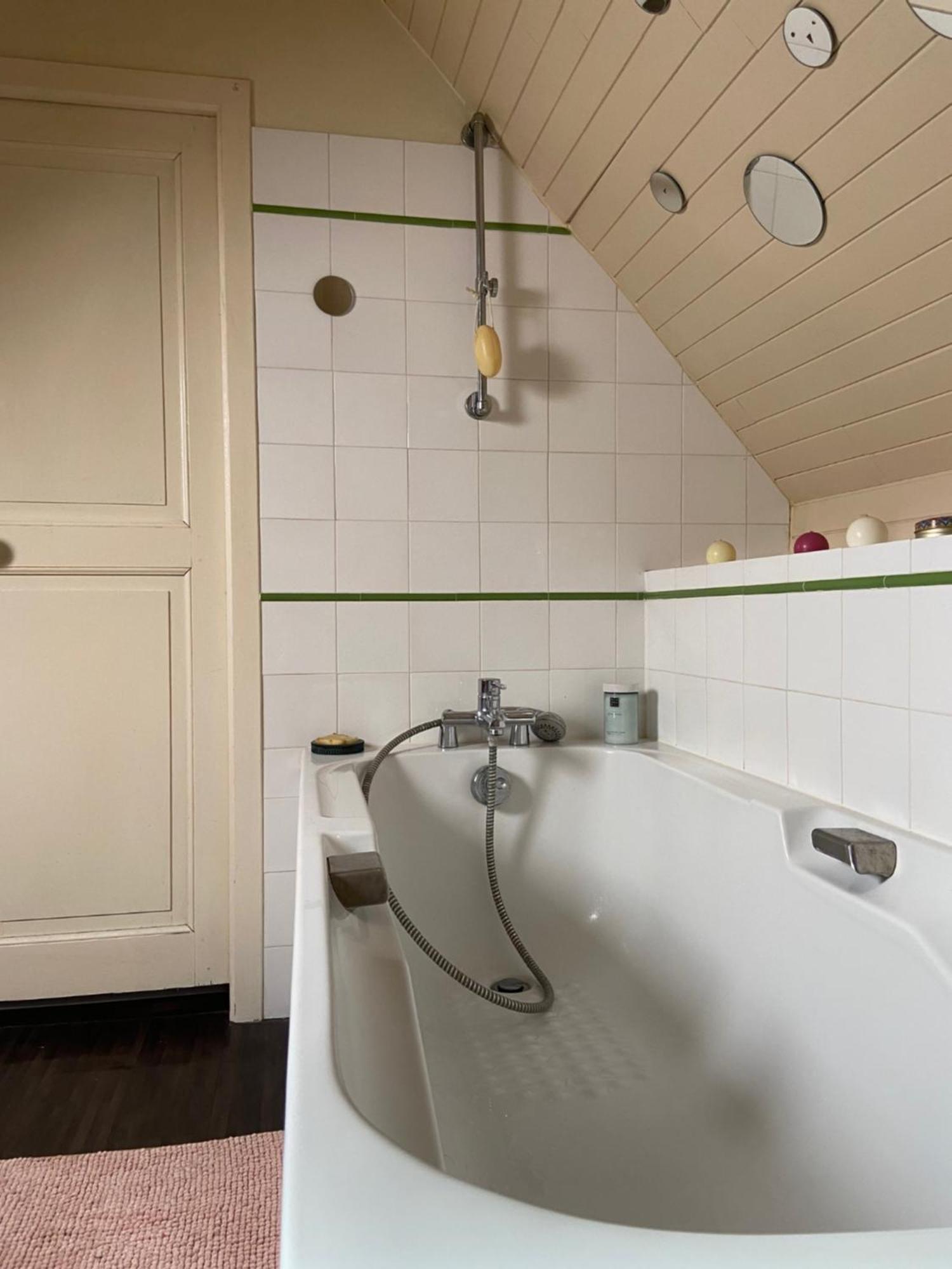 Les chambres de l'atelier Marigne-Laille Extérieur photo
