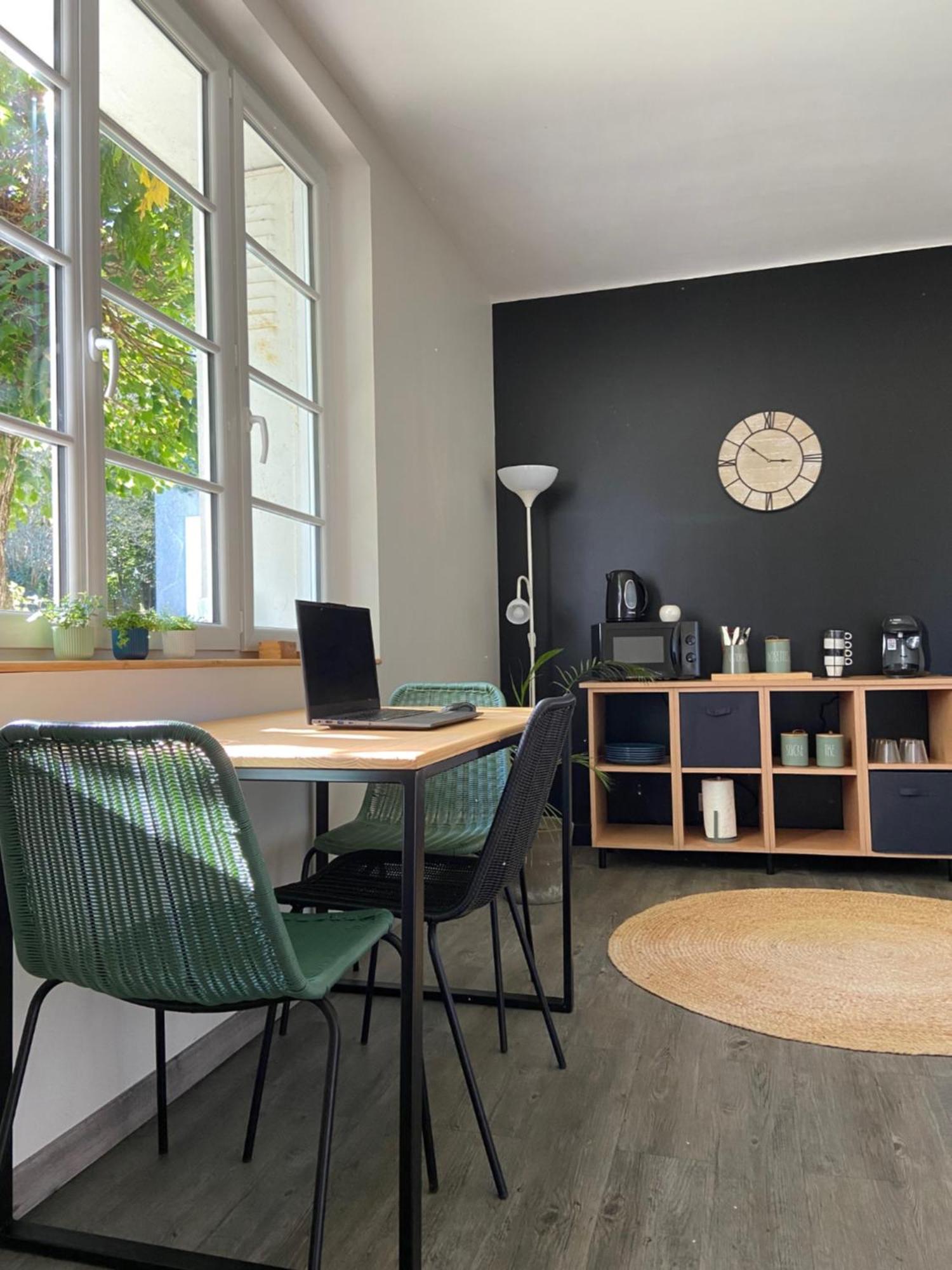 Les chambres de l'atelier Marigne-Laille Extérieur photo
