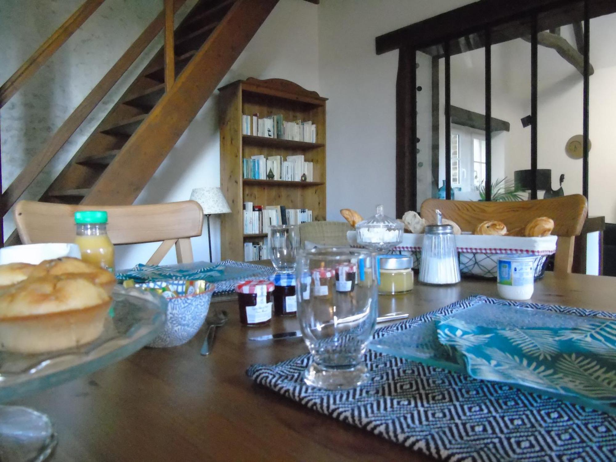 Les chambres de l'atelier Marigne-Laille Extérieur photo